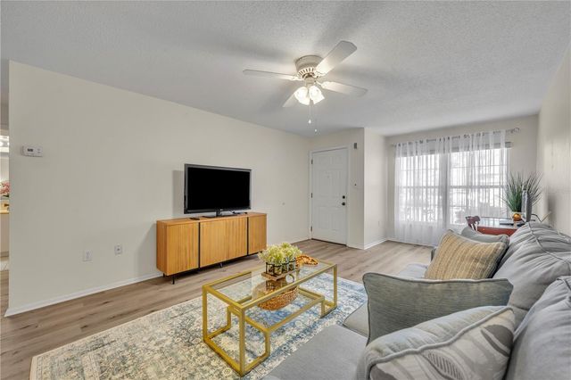 221 ESPLANADE WAY 105, Casselberry, FL 32707