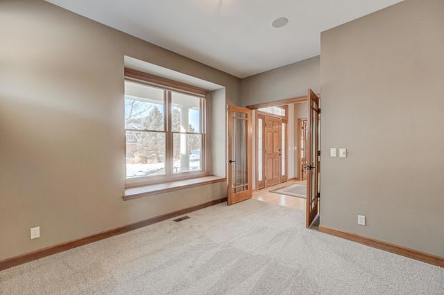 11828 44th Street Lane N, Lake Elmo, MN 55042