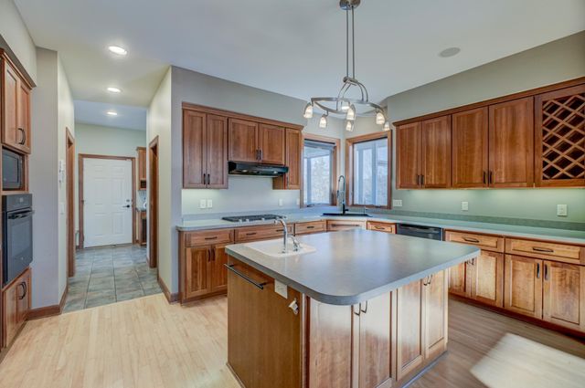 11828 44th Street Lane N, Lake Elmo, MN 55042