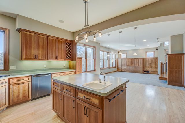 11828 44th Street Lane N, Lake Elmo, MN 55042