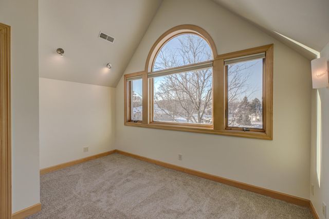 11828 44th Street Lane N, Lake Elmo, MN 55042