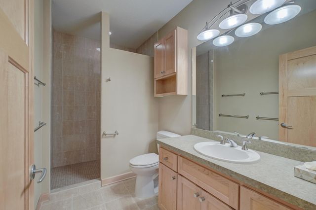 11828 44th Street Lane N, Lake Elmo, MN 55042