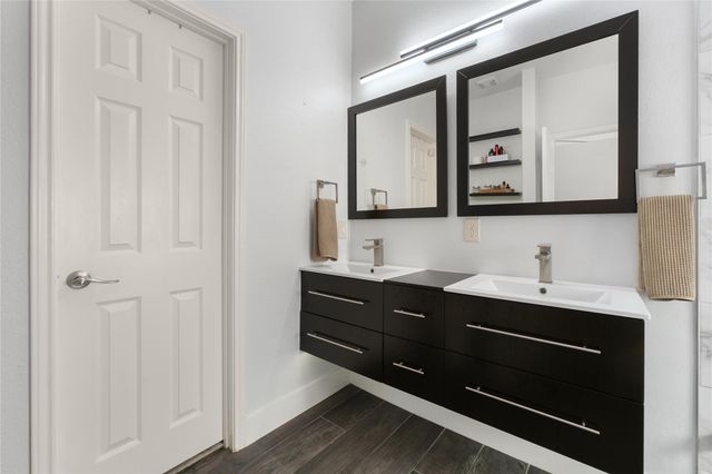 11500 Paul E Anderson DR, Austin, TX 78748