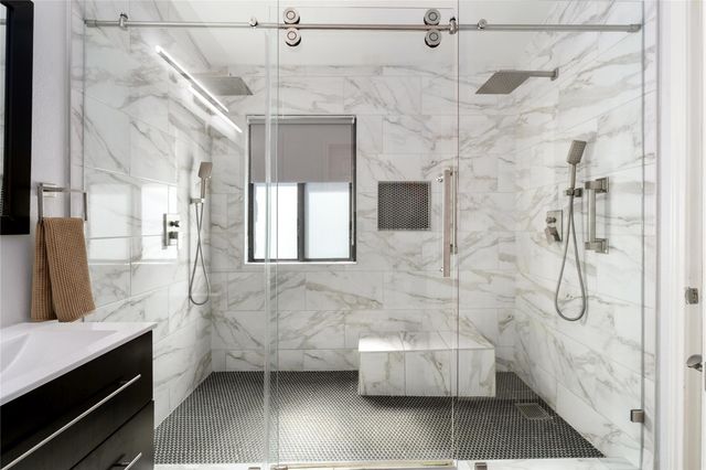 11500 Paul E Anderson DR, Austin, TX 78748