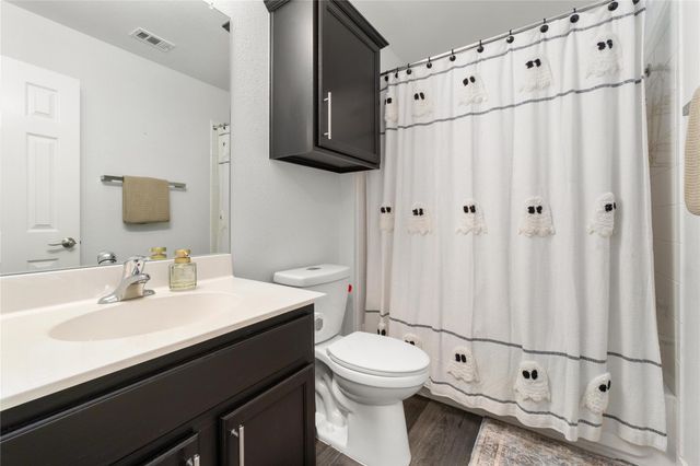 11500 Paul E Anderson DR, Austin, TX 78748