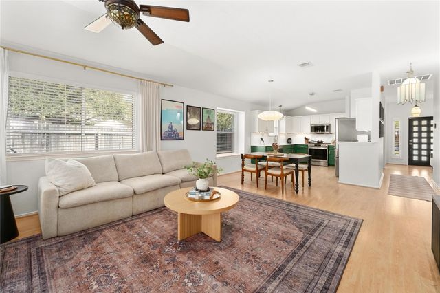 11500 Paul E Anderson DR, Austin, TX 78748