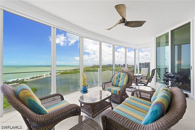 60 Seagate DR 105, Naples, FL 34103