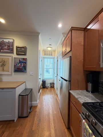 5 Marney St 2, Cambridge, MA 02141