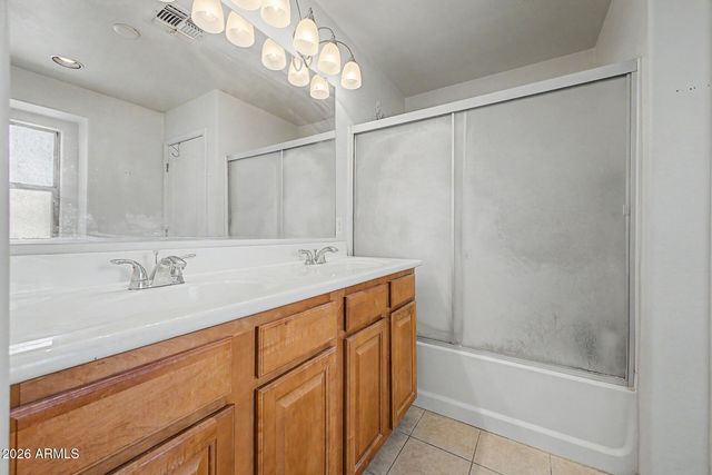 1183 E CANYON CREEK Drive, Gilbert, AZ 85295