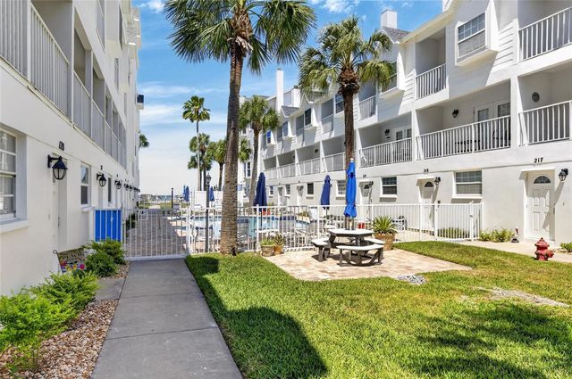 17960 GULF BOULEVARD 108, Redington Shores, FL 33708