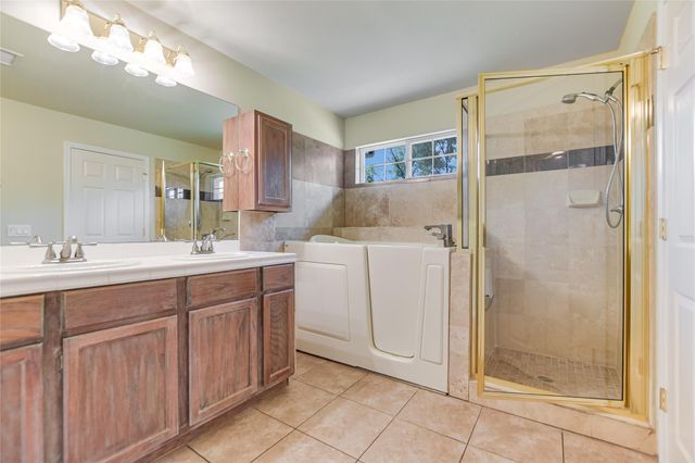 104 Springfield, Horseshoe Bay, TX 78657
