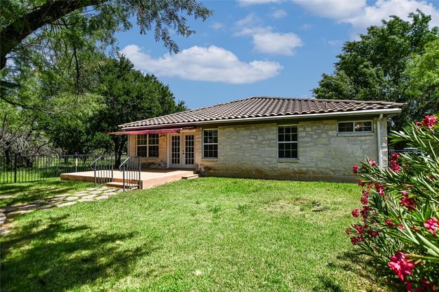 104 Springfield, Horseshoe Bay, TX 78657