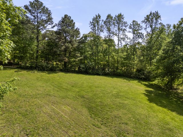 444 Cooley Rd, Waverly, TN 37185