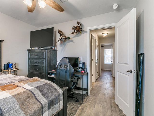 712 Wall Circle, Moore, OK 73160