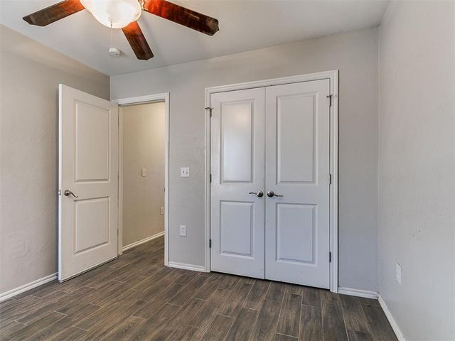 712 Wall Circle, Moore, OK 73160