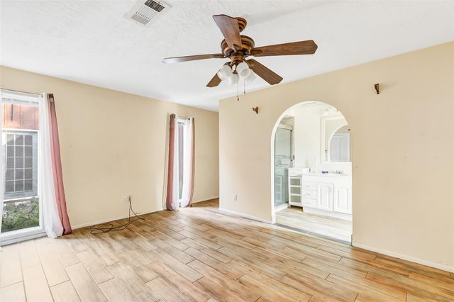 502 Nautilus Street, Crosby, TX 77532