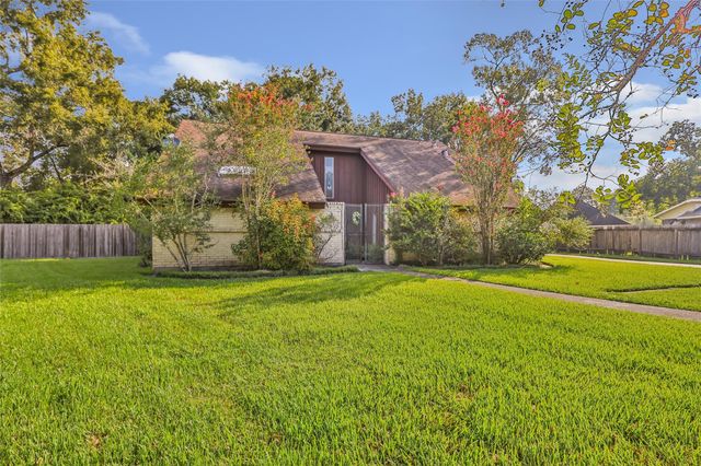 502 Nautilus Street, Crosby, TX 77532