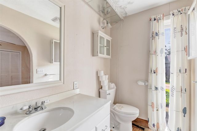 502 Nautilus Street, Crosby, TX 77532