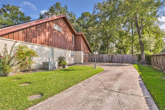 502 Nautilus Street, Crosby, TX 77532