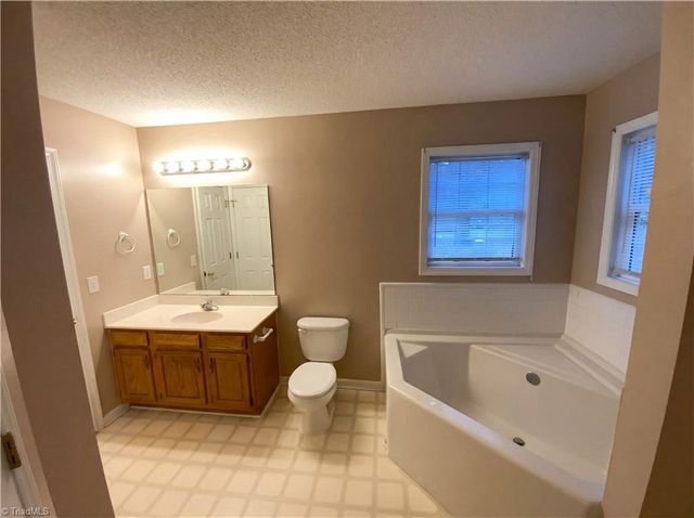 3803 Payne Road, High Point, NC 27265