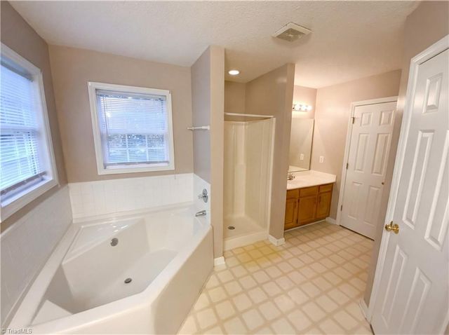 3803 Payne Road, High Point, NC 27265