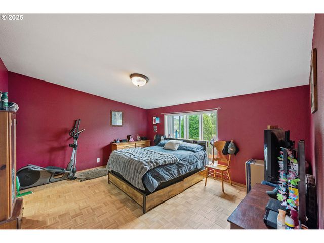 235 1ST Ave, Coos Bay, OR 97420