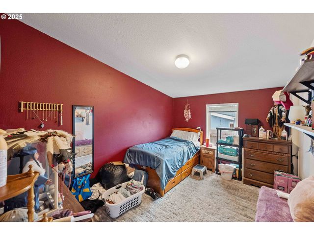 235 1ST Ave, Coos Bay, OR 97420