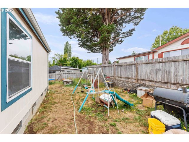 235 1ST Ave, Coos Bay, OR 97420