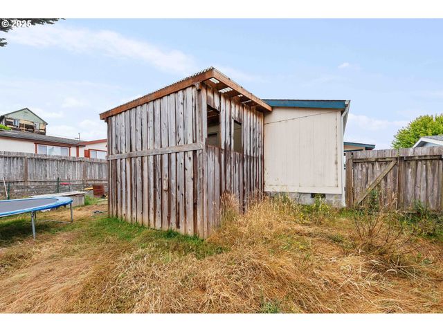 235 1ST Ave, Coos Bay, OR 97420