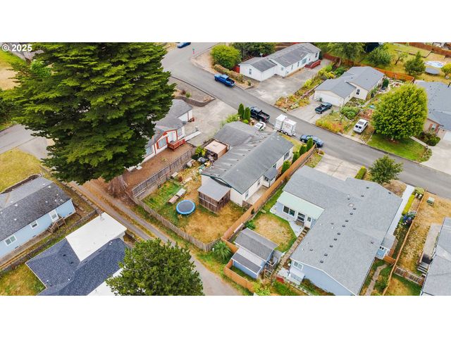 235 1ST Ave, Coos Bay, OR 97420