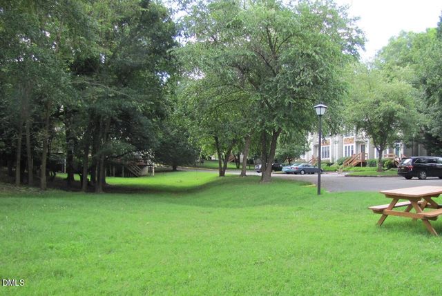 101 Thomas Lane D-3, Carrboro, NC 27510