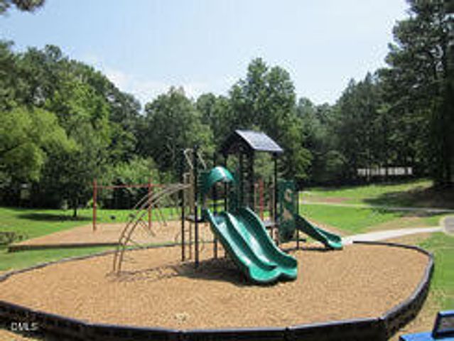 101 Thomas Lane D-3, Carrboro, NC 27510