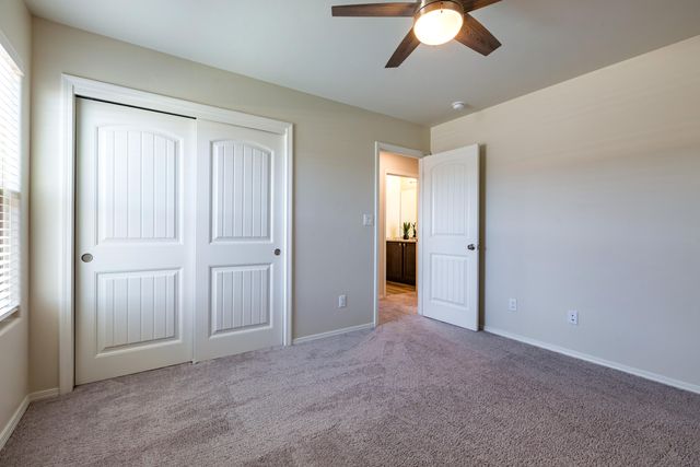 4381 Lauren Loop NE, Rio Rancho, NM 87124