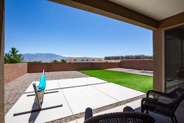 4381 Lauren Loop NE, Rio Rancho, NM 87124