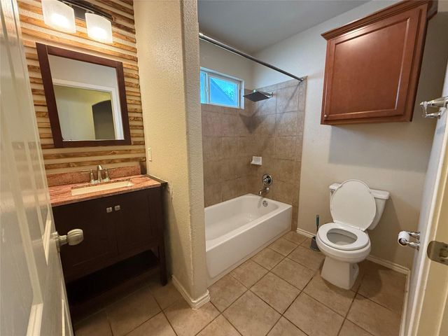 11205 Mckinney Springs DR, Austin, TX 78717