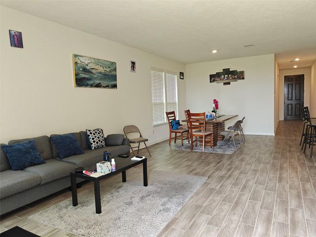 1270 Glendora Drive, Rosharon, TX 77583