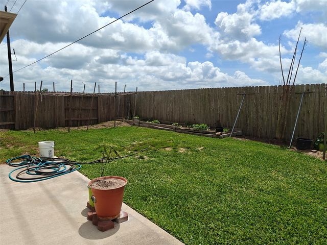 1270 Glendora Drive, Rosharon, TX 77583