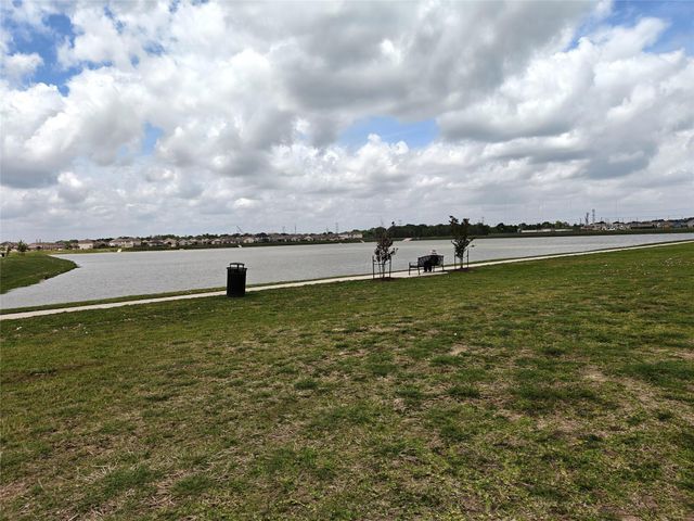 1270 Glendora Drive, Rosharon, TX 77583