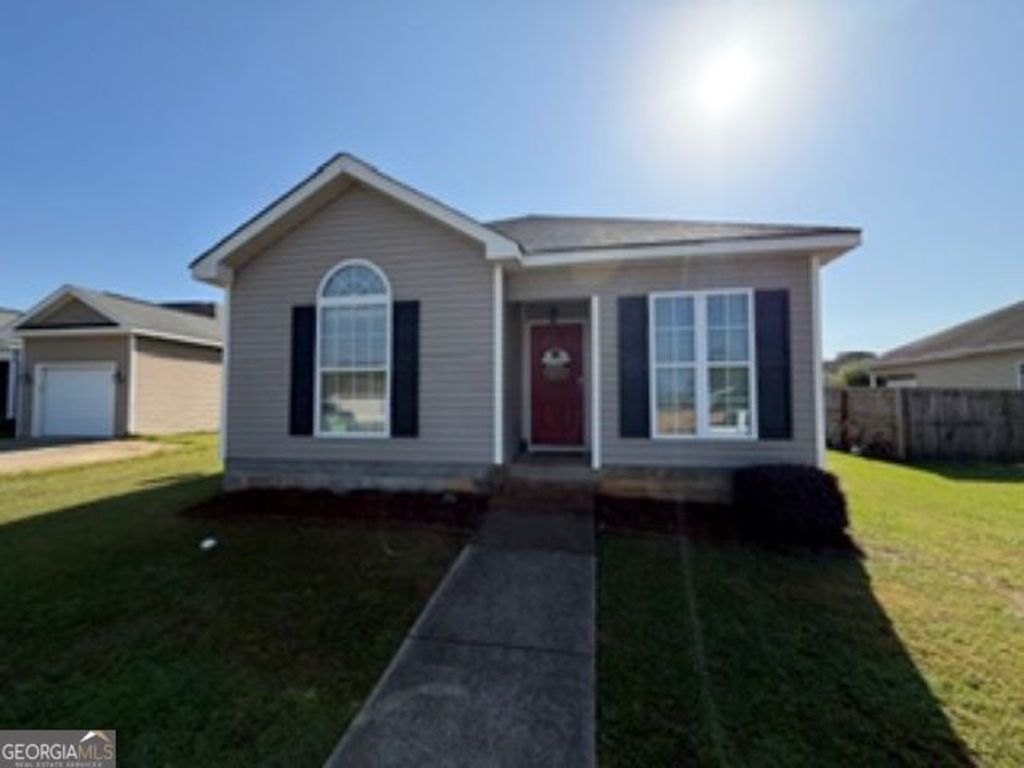 202 Gayla Court, Warner Robins, GA 31088