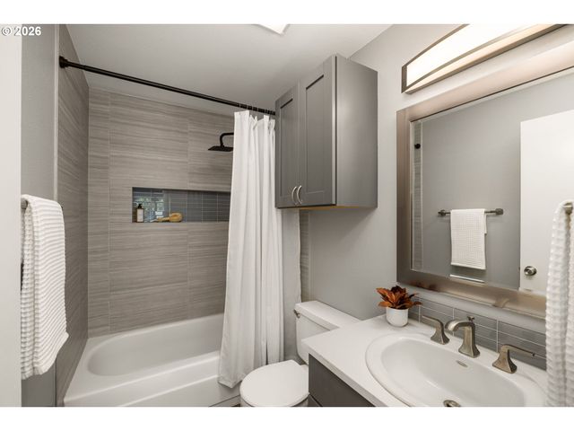 17570 Nw PARK VIEW Blvd, Portland, OR 97229