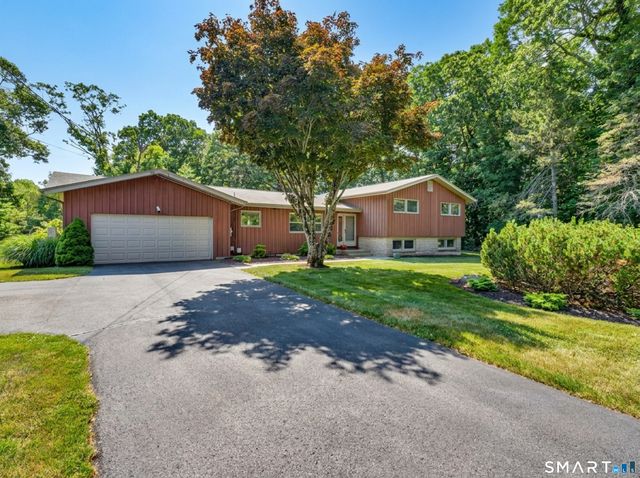 9 Laurel Hill Drive South, East Lyme, CT 06357