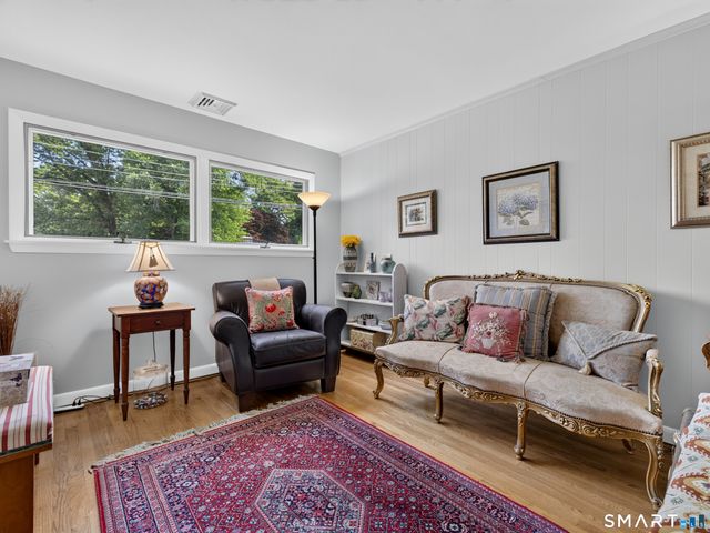 9 Laurel Hill Drive South, East Lyme, CT 06357