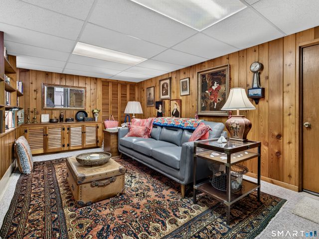 9 Laurel Hill Drive South, East Lyme, CT 06357