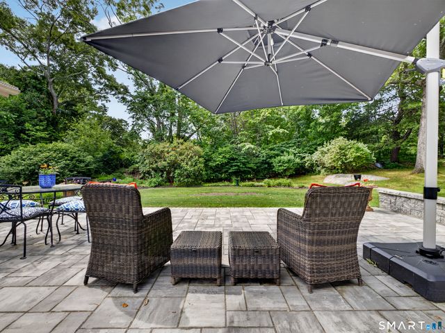 9 Laurel Hill Drive South, East Lyme, CT 06357