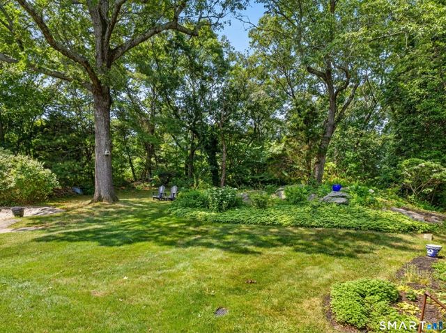 9 Laurel Hill Drive South, East Lyme, CT 06357