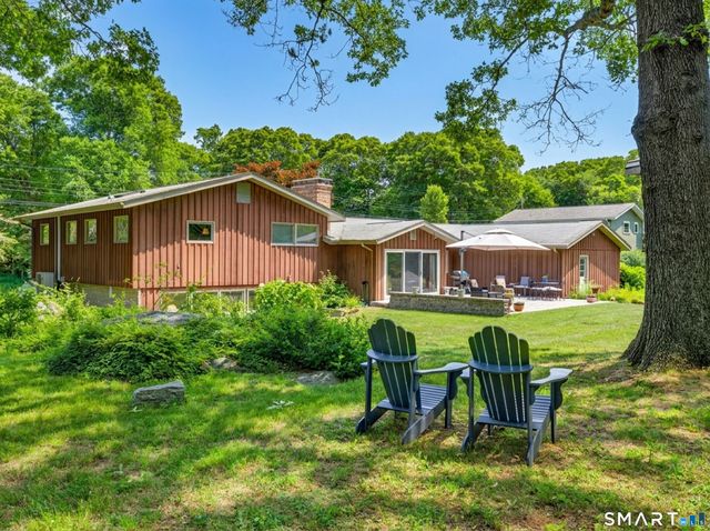 9 Laurel Hill Drive South, East Lyme, CT 06357