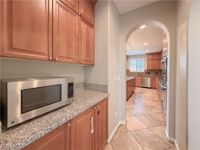 7868 Arroyo Glen Court, Las Vegas, NV 89113