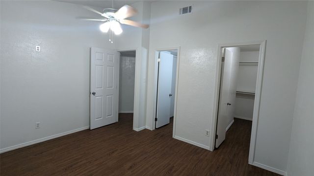 415 Liberty Place, Grand Prairie, TX 75052