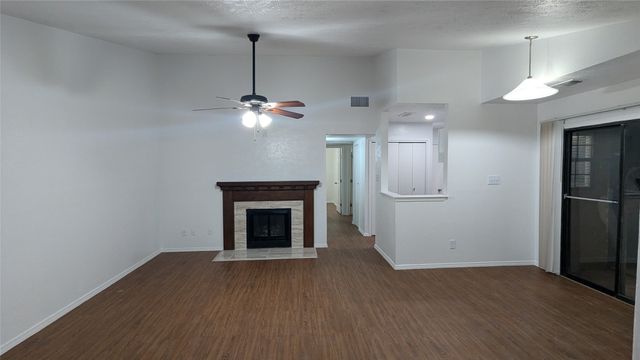 415 Liberty Place, Grand Prairie, TX 75052
