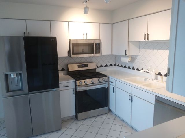 5434 Ashbrook Place -, Downers Grove, IL 60515